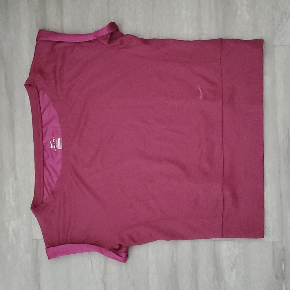 NIKE JAPAN SHORT SLEEVE DANCE / YOGA / WORKOUT TOP  SIZE S